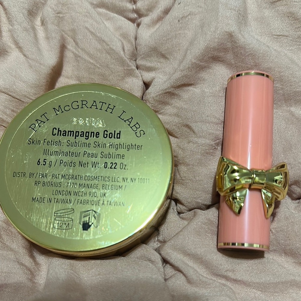 Pat McGrath Champagne Gold Highlighter and satinallure lipstick 495 peach
